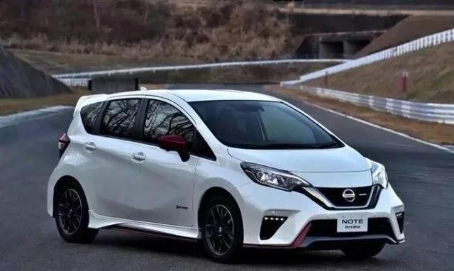 堪称日产新战神，外型战斗力十足，这车若是8万起绝对赢飞度