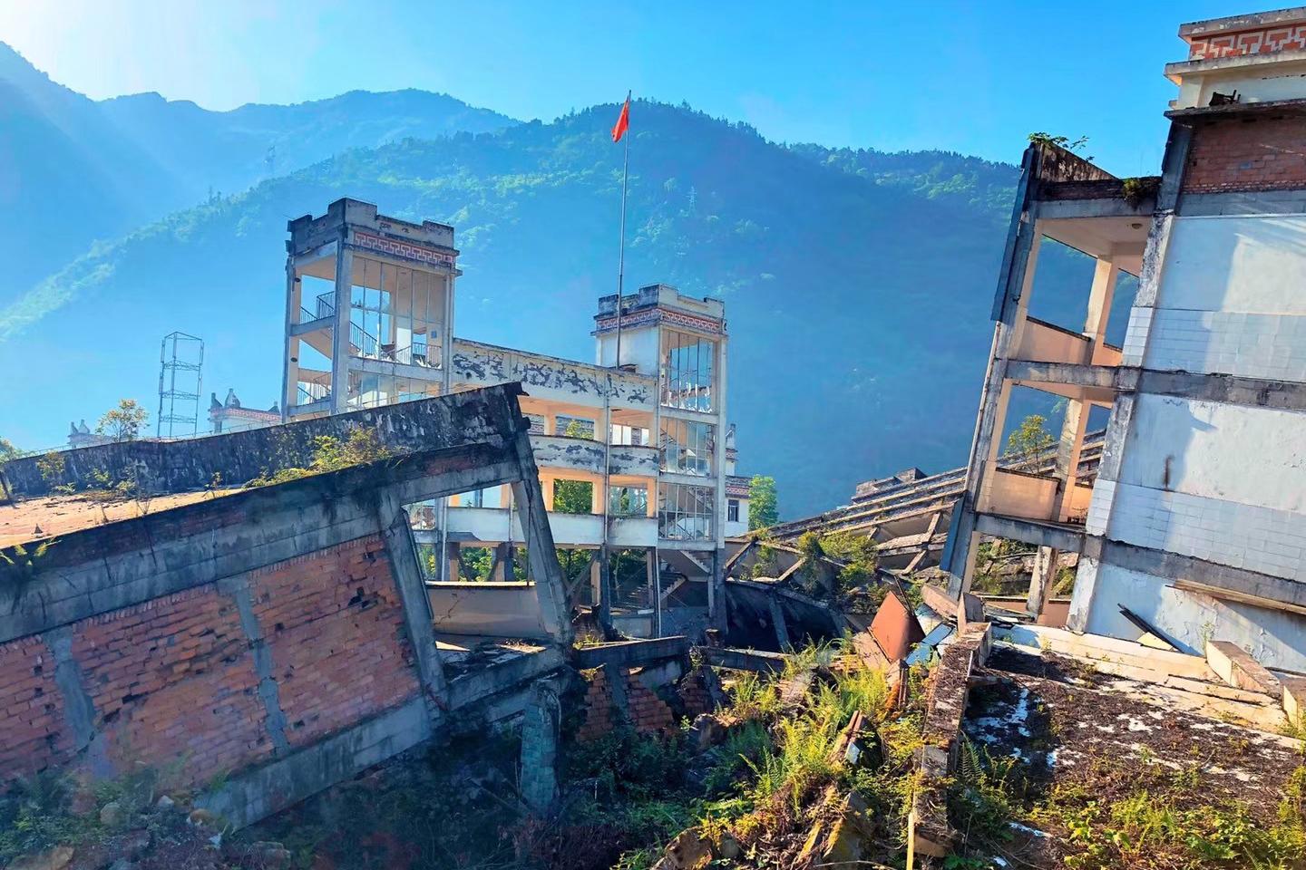 汶川地震10周年，探访漩口中学地震遗址，惨烈景象依然让人震惊