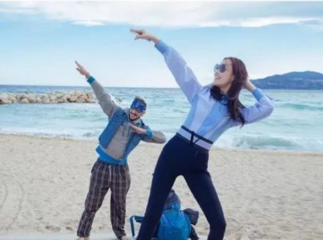 抖音上点赞破百万的倪妮拍照姿势,看到第一张就已经醉了!