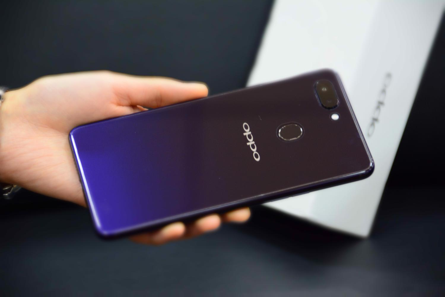 oppor15星空,oppor15星空紫 星空紫oppor15真机图赏:横向双摄90%屏占比美得很自然