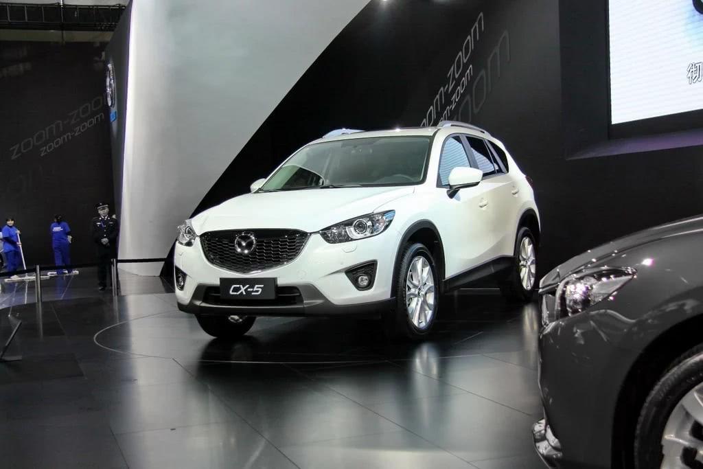 荣放终于者来了！新车外观比保时捷漂亮，配6AT油耗6.6！