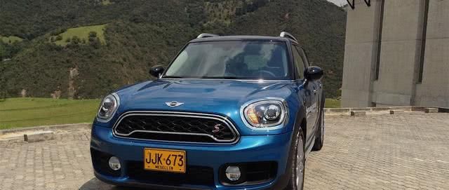 引领时尚的潮流：MINI Countryman Cooper S AT