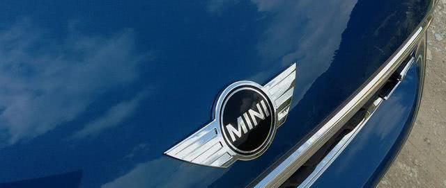 引领时尚的潮流：MINI Countryman Cooper S AT