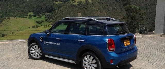 引领时尚的潮流：MINI Countryman Cooper S AT