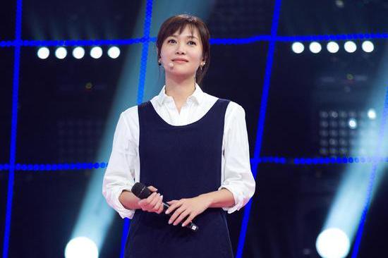 刘恺威徐静蕾合唱,徐静蕾瘦了20斤不止,网友:终