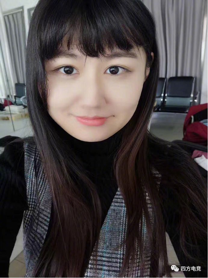 电竞圈主播小苍P图过度被网友吐槽,宅男女神竟