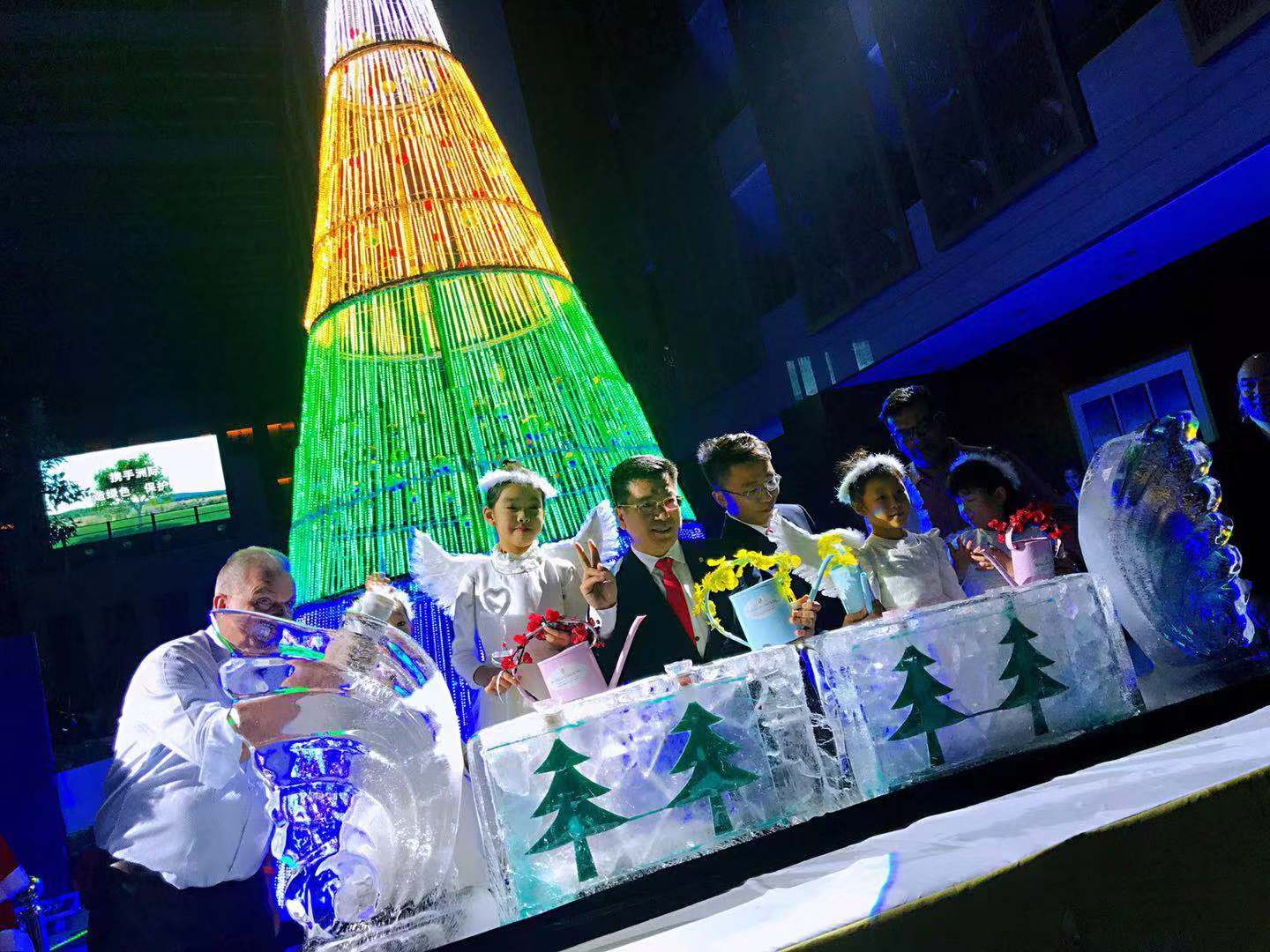 济南鲁能贵和洲际酒店圣诞点灯仪式,开启欢乐祥和圣诞季