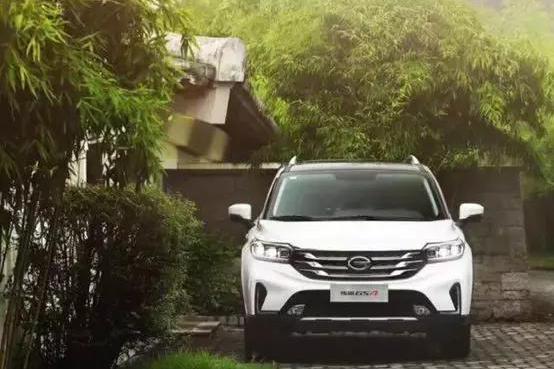 中国品牌爆款SUV，新款全系价格下调10000元，还带智能网联系统
