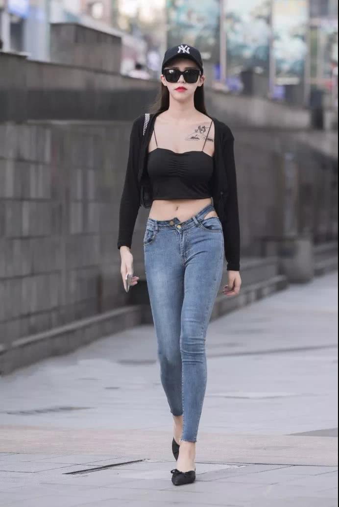 95后年纪轻轻就纹身了,如果是真的我希望是假的,由我