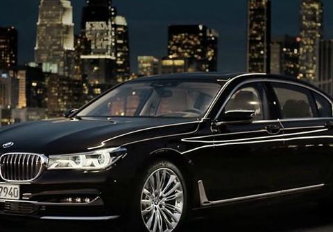 商务座驾与V12结合，3，8秒破百，降价60万