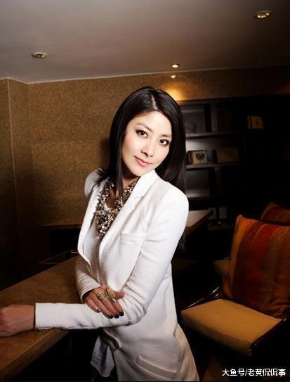 陈慧琳出道23年零绯闻, 和初恋结婚生子, 与两个儿子的近照曝光