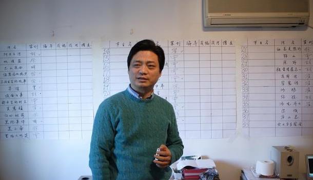 崔永元再轰刘震云,北京日报、商报、凤凰网等