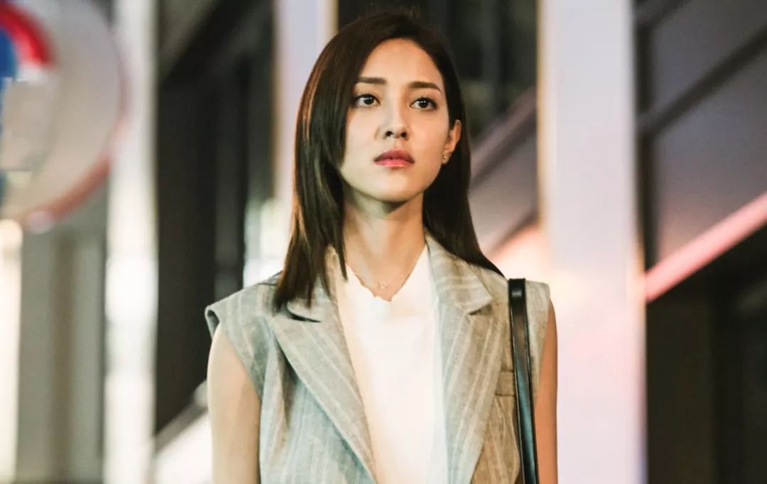 男人味十足的《飞虎之潜行极战》,怎能少了一众美女?