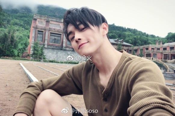 许凯回应家暴传闻;徐濠萦为陈奕迅庆生晒两人同框合照,甜蜜!