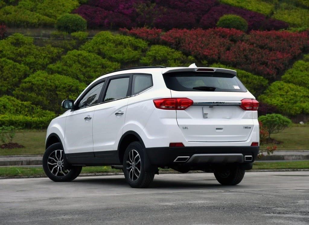 最经济的7座SUV，车重1.4吨，轴距2.72米，造型比长安漂亮！