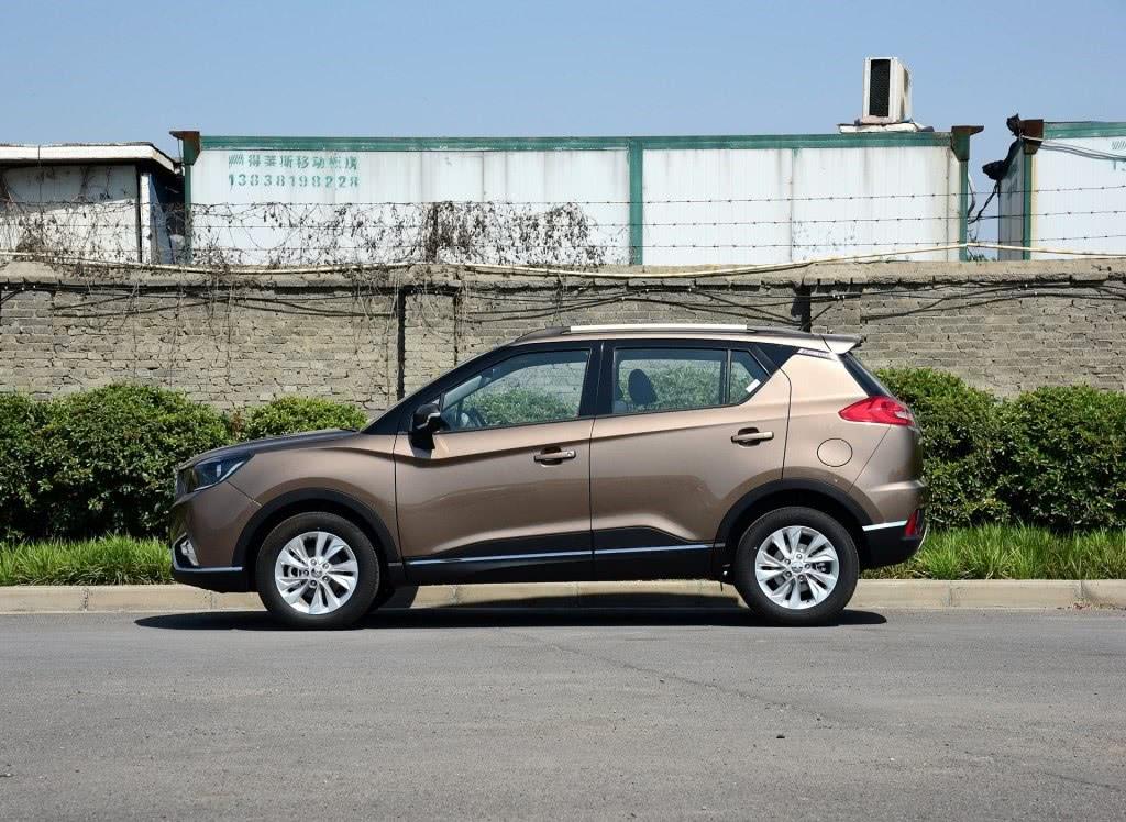 10万买啥RX5！这车比T700漂亮，配1.6L＋CVT马力122，顶配9万起