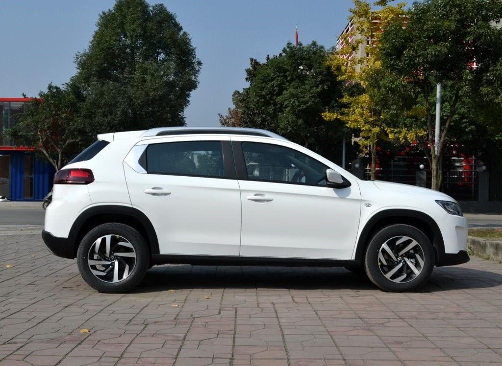 车重1.2吨，轴距2.66米，配1.6L扭矩150，比途观漂亮降至8万起