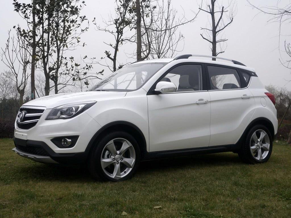 长安真良心！新车6万起，配5MT油耗6.8，造型比普拉多漂亮！