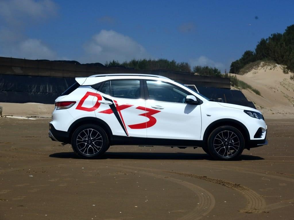 车重1.3吨，轴距2.6米离地200，配1.5T＋CVT，操控比奥迪Q3爽！