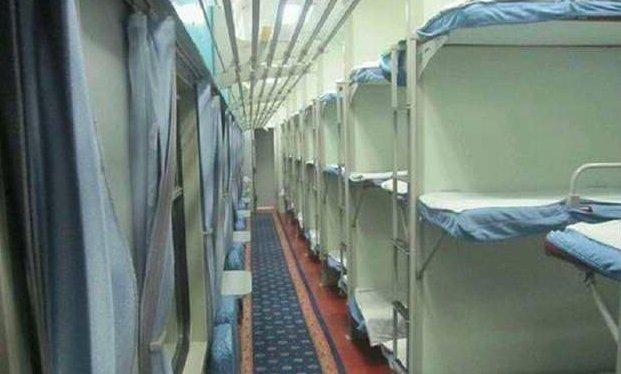 火车卧铺上、中、下三种卧位的价格相差多少?