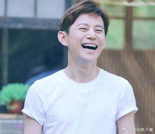 张天爱微博宣传新剧,底下有20个明星捧场,只有