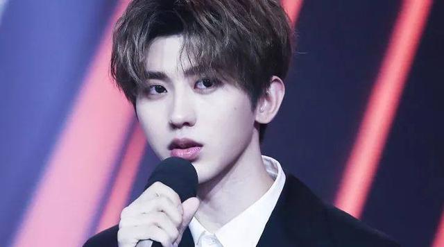 2018年娱乐圈新四大流量,杨超越蔡徐坤朱一