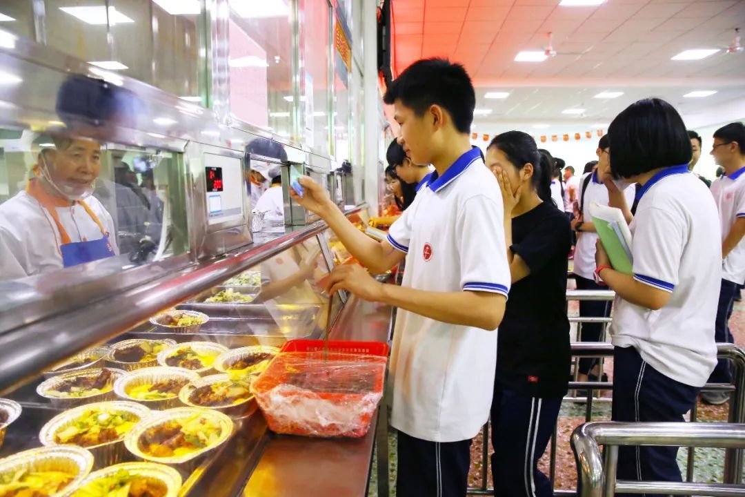 这些长沙县一中人的专属时光 向永不落幕的青春致敬!