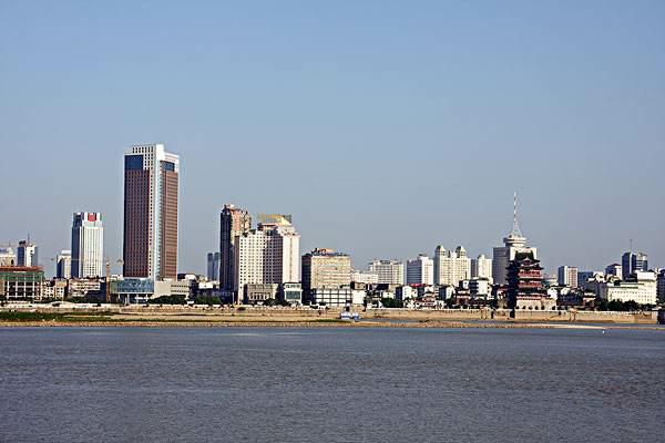 南昌为什么这么穷? 虽然在不断发展,和周边省