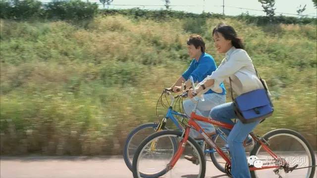 《周末同床》:床上的两个人曾经那么好,却不能