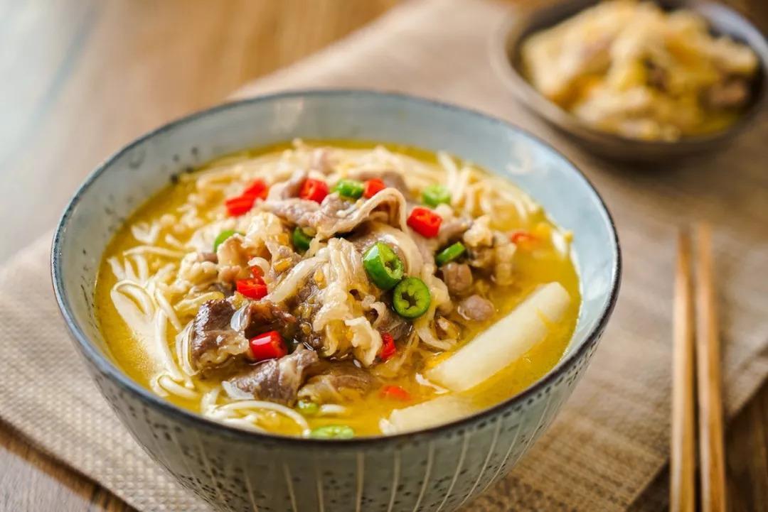 听说吃了这碗面的人, 都会摆脱泡面的诱惑, 烧的居然还比泡的快!