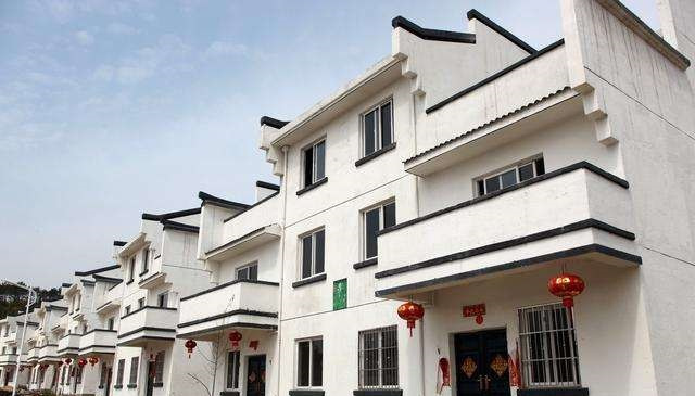 国家准备了226亿帮助农民建房,要求2020年全