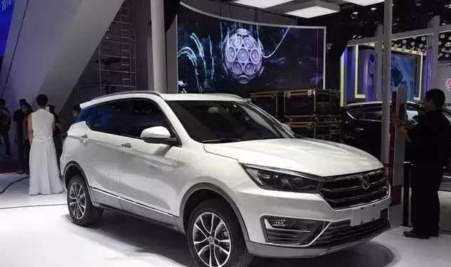 号称国产宝马, 1.5T全景天窗, 仅售6万! 让哈弗H6无言以对