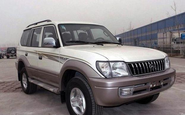 去年卖35台，想不到今年更惨，终于卖出了一台，老霸道脸都丢大