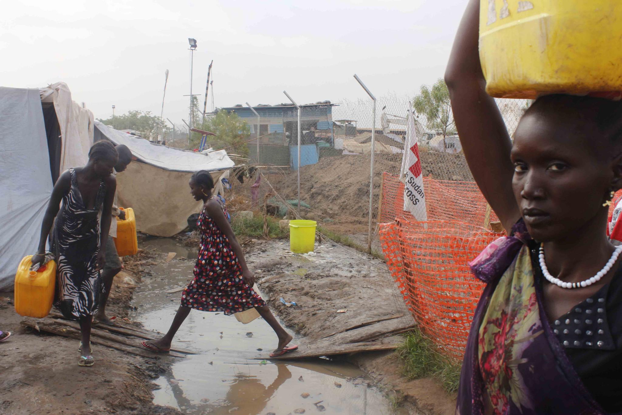 为什么牛顿认为水桶实验，可以证明绝对空间？...