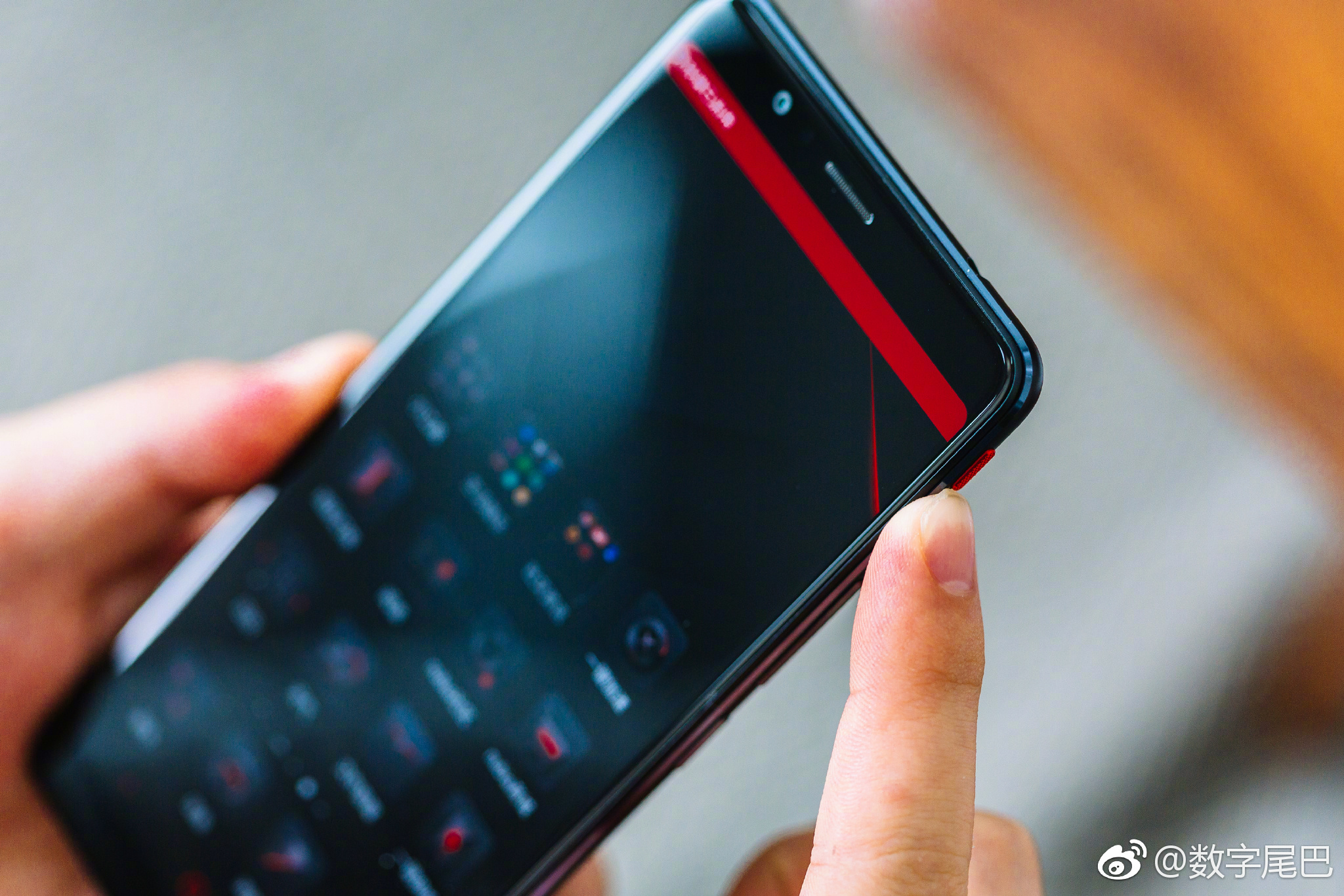 为什么努比亚红魔手机更新系统手机电量要在3