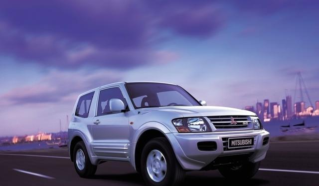 帕杰罗一降再降，如此优越的性能秒杀普拉多，起步仅售28万