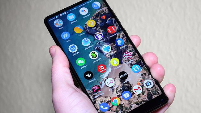 小米8太难抢了,小米MIX2S很尴尬