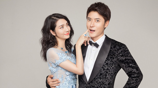 张丹峰洪欣合体做鬼脸力破谣言，网友:最好的爱情是信任