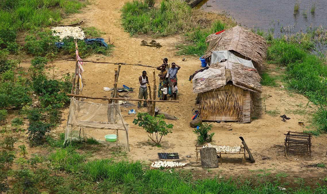 全球最惨的国家,耕地面积10万平方千米,但