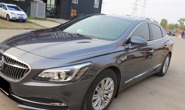 别克君越汽车改色水晶钛灰车身贴膜效果图