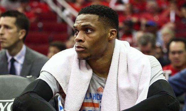 重磅消息:保罗乔治4年1.52亿签约湖人,与威少告