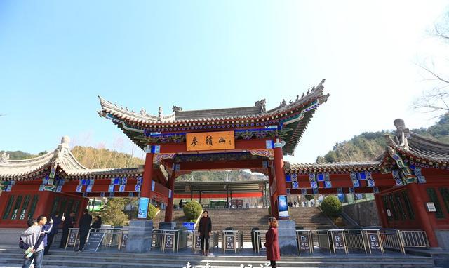 从西安出发去天水麦积山 寻访石窟文化与佛教艺术