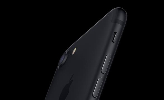 给你3500元, 买华为mate10还是苹果iPhone7?