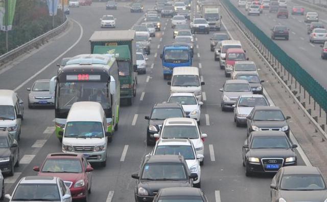 7月1日起,交通法规定这些车辆禁止进入高速公