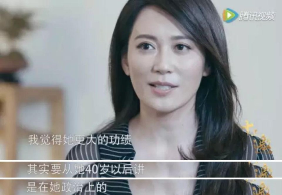 50岁邱淑贞被骂像大妈：对“少女感”的狂热追求到底毁了多少女孩