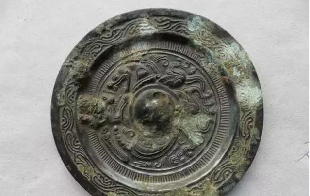 中国漢時代 古銅 古鏡 直径14.2cm 重さ214g 東①か5-0215⑧ヤ
