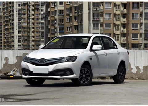 刚毕业就能买的车！月薪2000供得起，仅3万5配1.5L，比捷达厚道