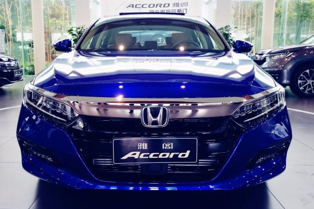 书写中型车新格局 孟关贵和实拍十代雅阁