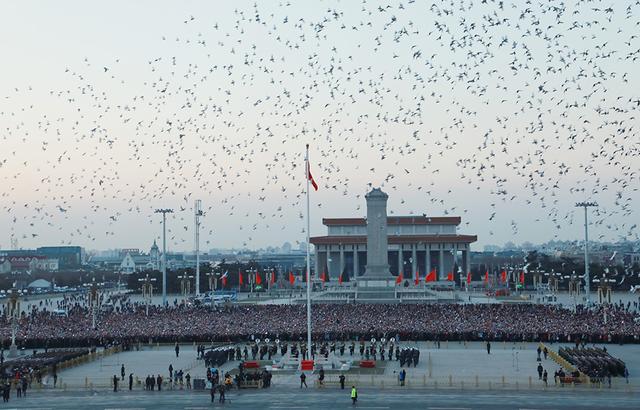 第一帖:中国人民解放军三军仪仗队升旗仪式有感