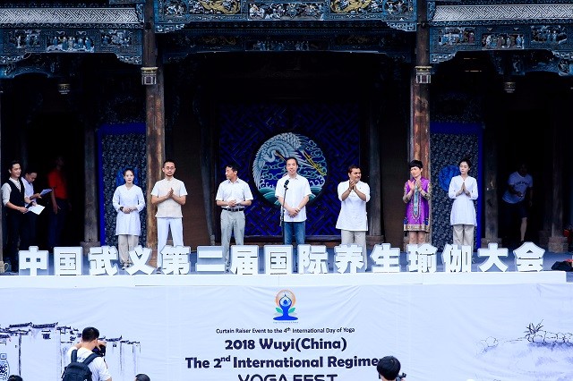 3、夢見玄奘大師在講法很多人都在聽我的,問問題他回答了他們